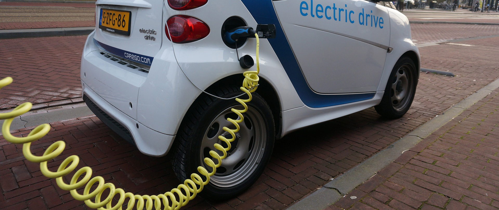 Podcast Driving electric vehicle policy Policy Forum